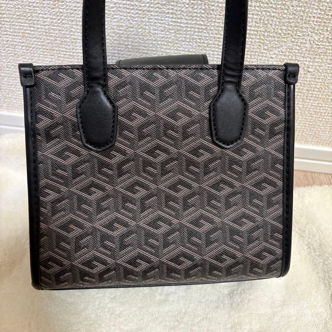 GUESS ハンドバッグ ミニトートバッグ — image 3