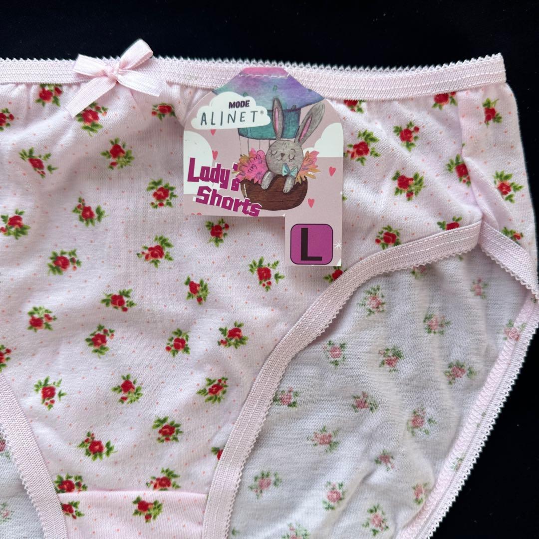 ピンク　小花柄のパンティー　女の子　コットンショーツ　１枚　L — image 3