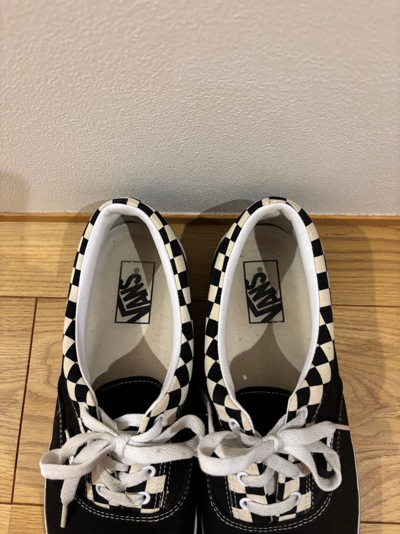 VANS チェッカー柄 スニーカー 黒/白 — image 4