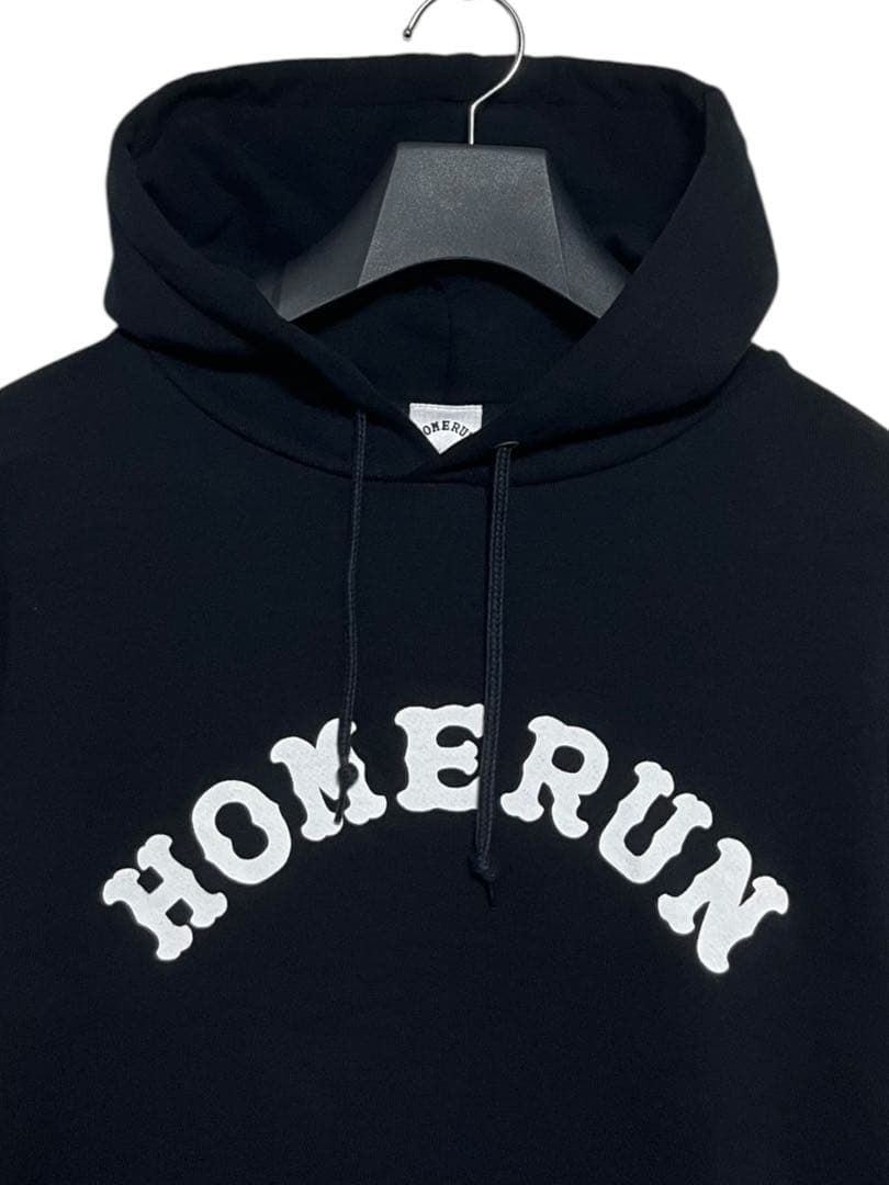 美品　HOMERUN ロゴプリントパーカー ブラック　サイズS — image 2
