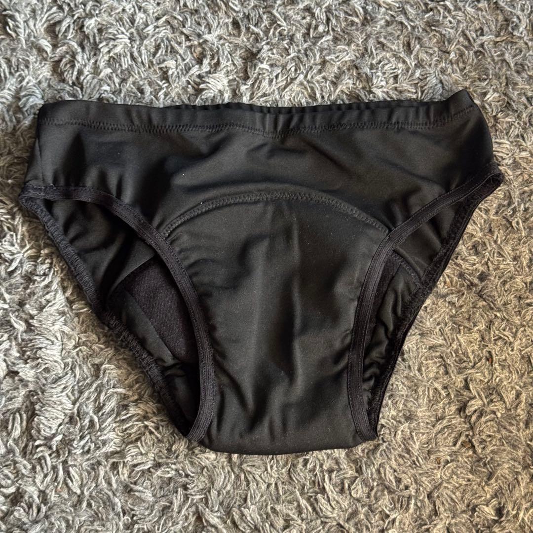 【新品未使用】 &mooned 吸水ショーツ ブラック Mサイズ — image 2