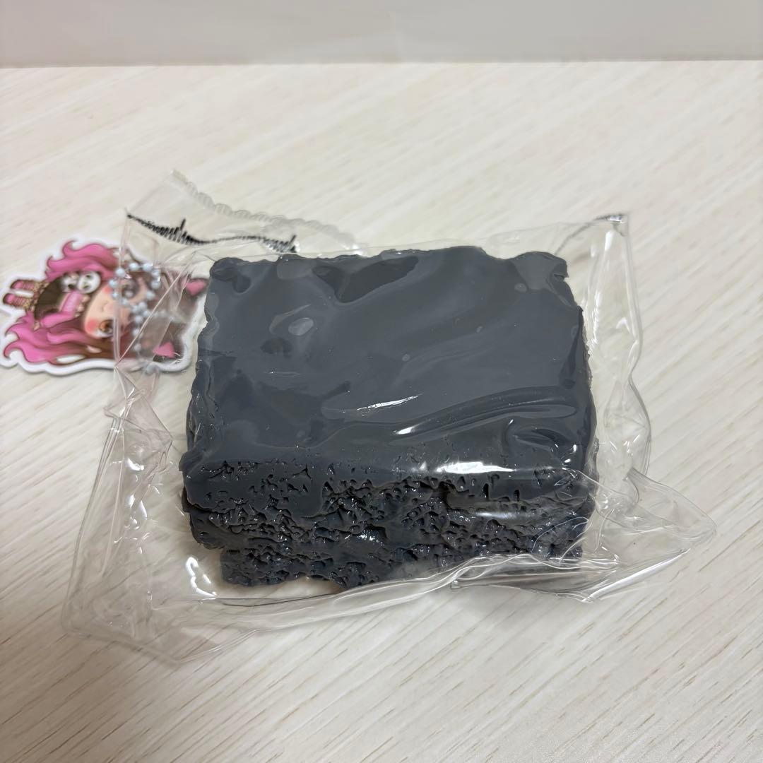 POPO TOY 厚ケーキシリーズ スクイーズ クリーム泥感 ごまケーキ — image 3