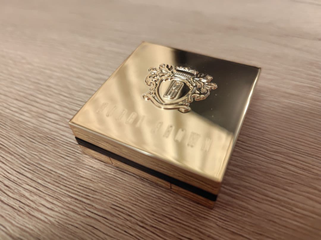 美品 Bobbi Brown リュクスアイシャドウ01ヒートレイ　ボビーブラウン — image 2