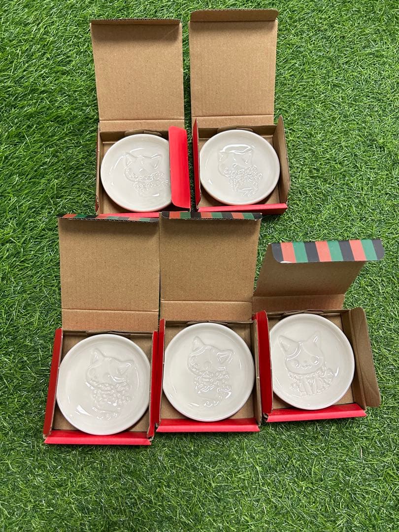 未使用新品 かぶきにゃんたろう 醤油皿 ふりむき4枚 おすわり1枚 計5枚セット — image 3