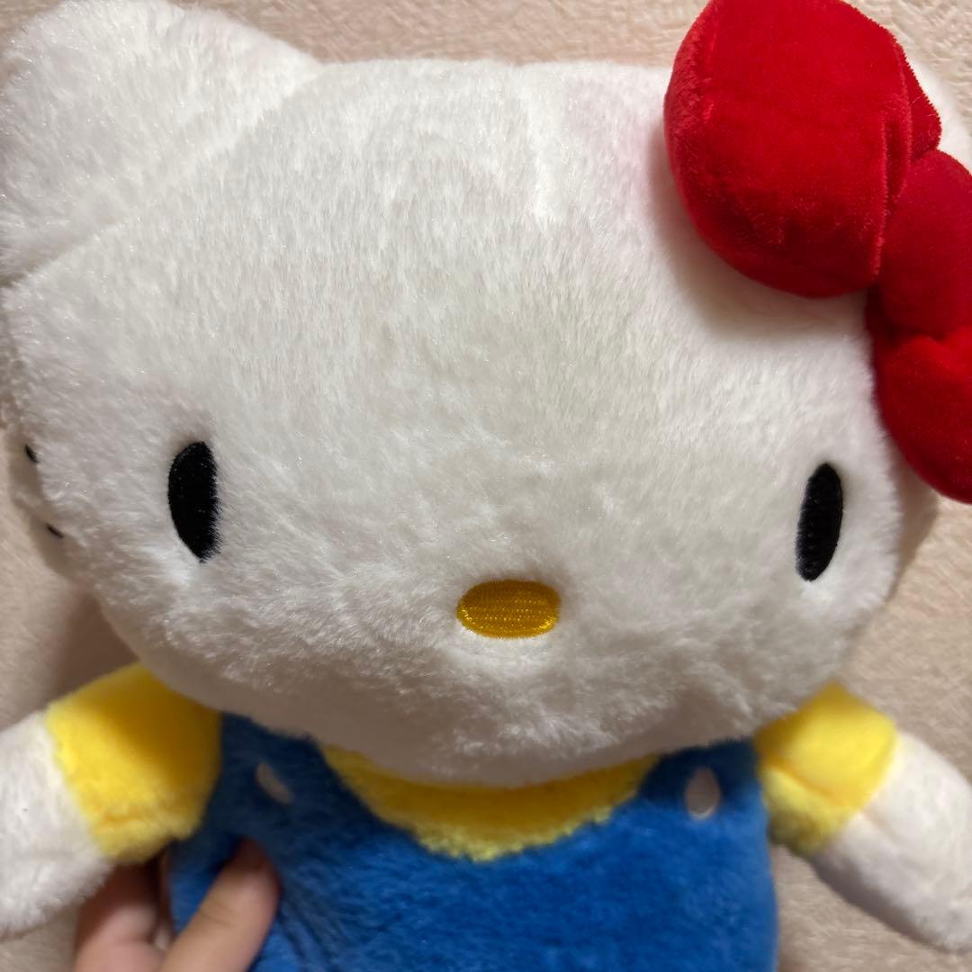 文化祭で一度使用したキティーちゃんのぬいぐるみです！！！ — image 4