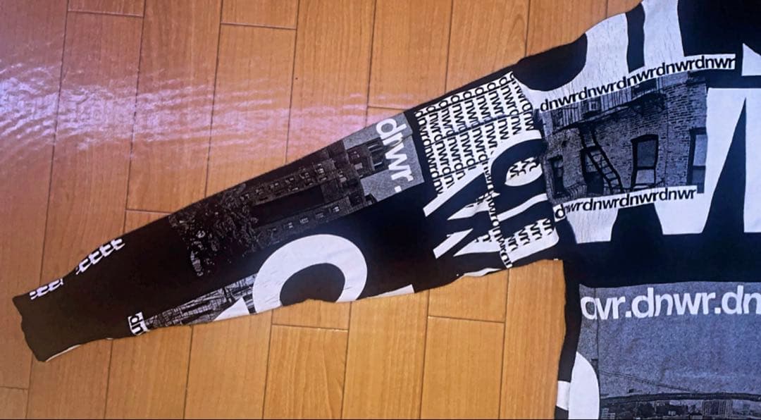 ZARA GRAPHIC TEE‼️ — image 3