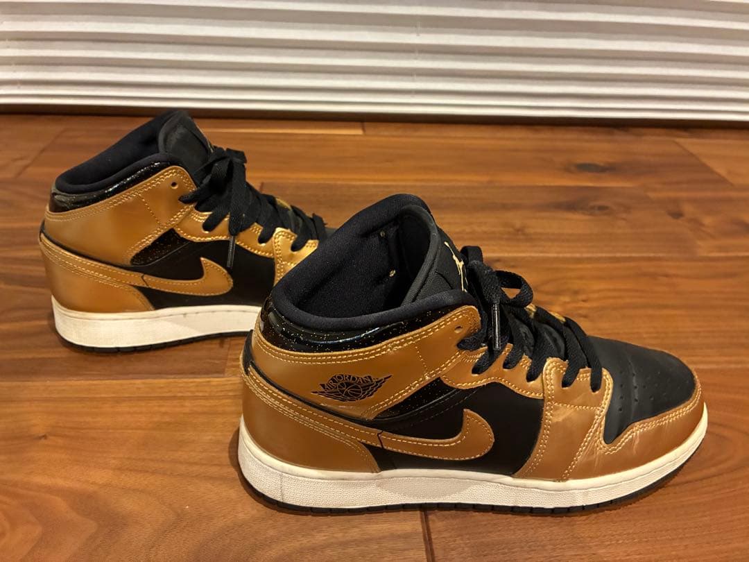 Nike Air Jordan 1 Mid Black Gold 25cm — image 3