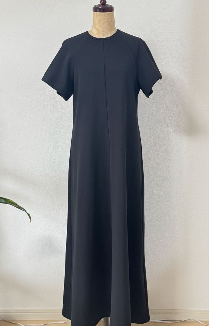 GALLARDAGALANTE NAVY ラグランフレアワンピース黒 — image 4