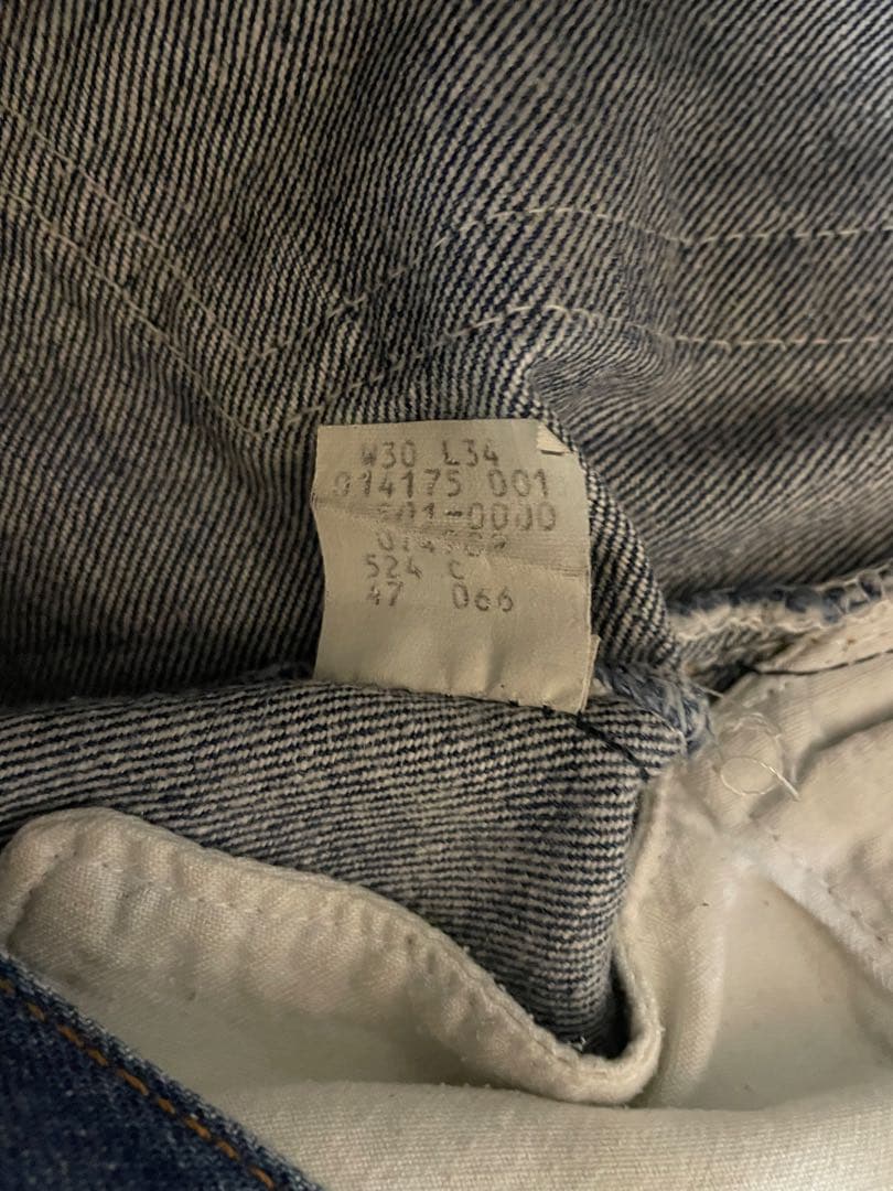 LEVIS 501 米国製 80sヴィンテージw30 ボタン裏524 — image 4
