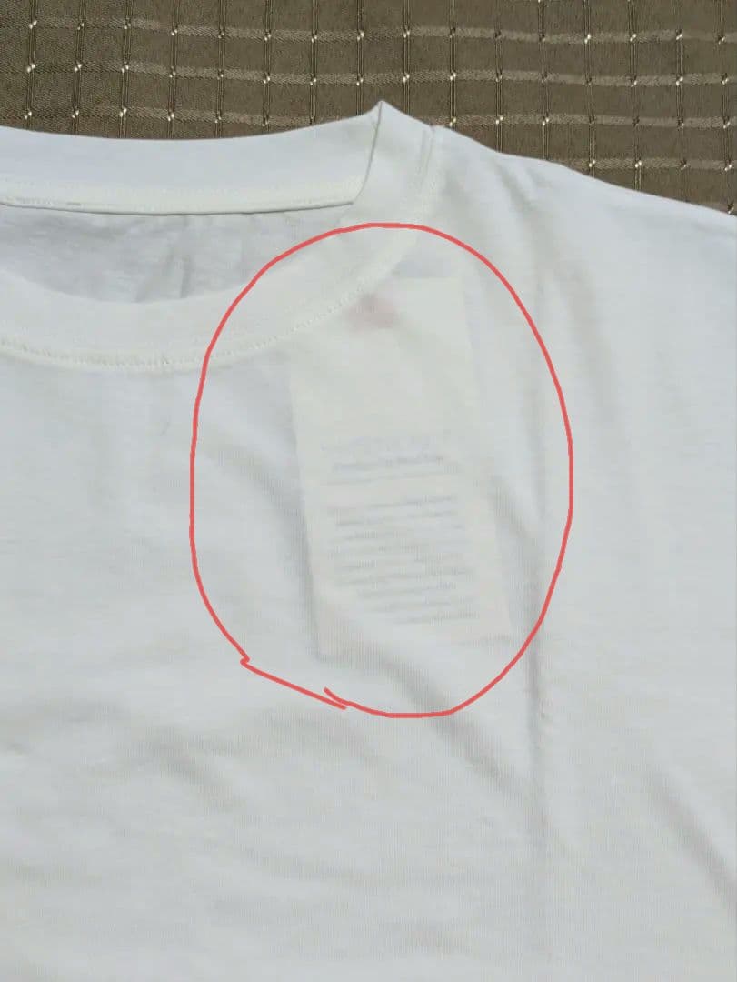 【新品未着用】Karei ホワイトTシャツ スリット入り — image 4