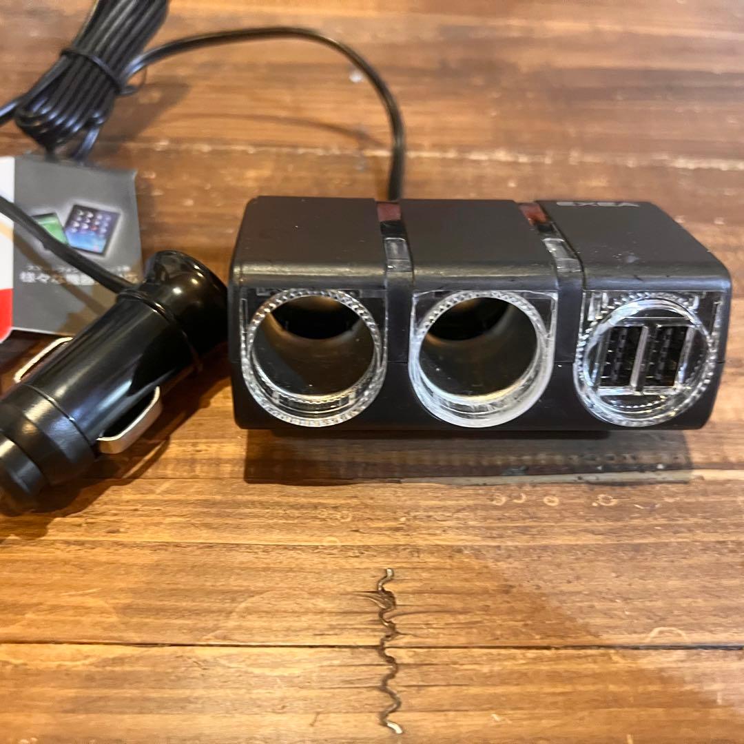 EXEA EM-150 車載用充電器 USB合計2.4A 3ポート中古ソケット — image 2