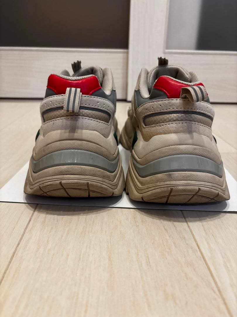 FILA 厚底スニーカー ベージュ系 — image 3