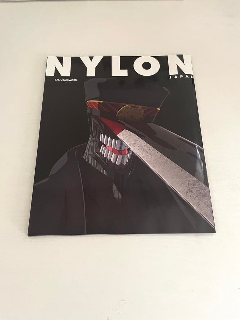 【美品】NYLON JAPAN チェンソーマン 2月号 — image 2