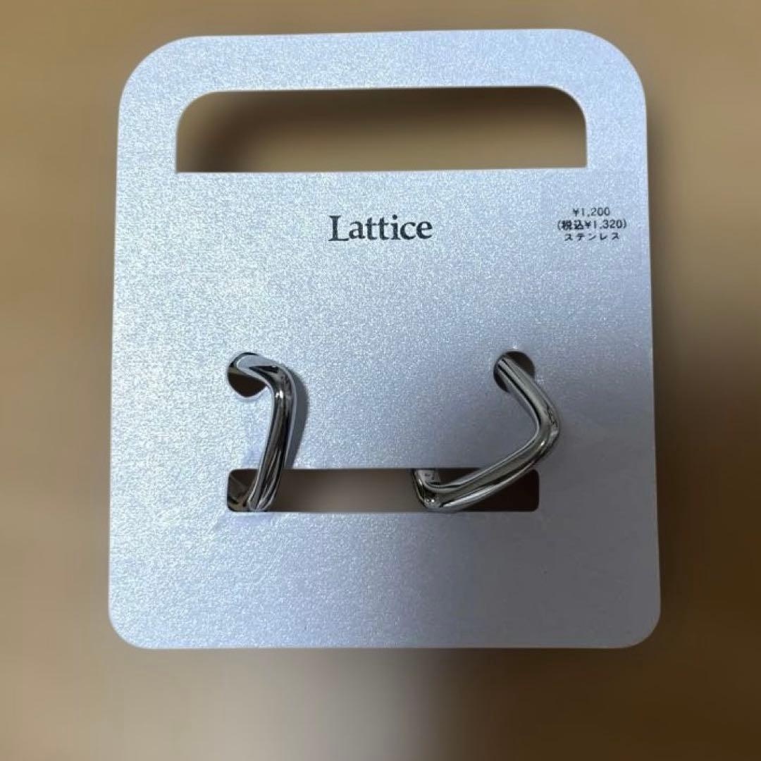 Lattice ラティス　ステンレス フープイヤリング シルバー — image 4