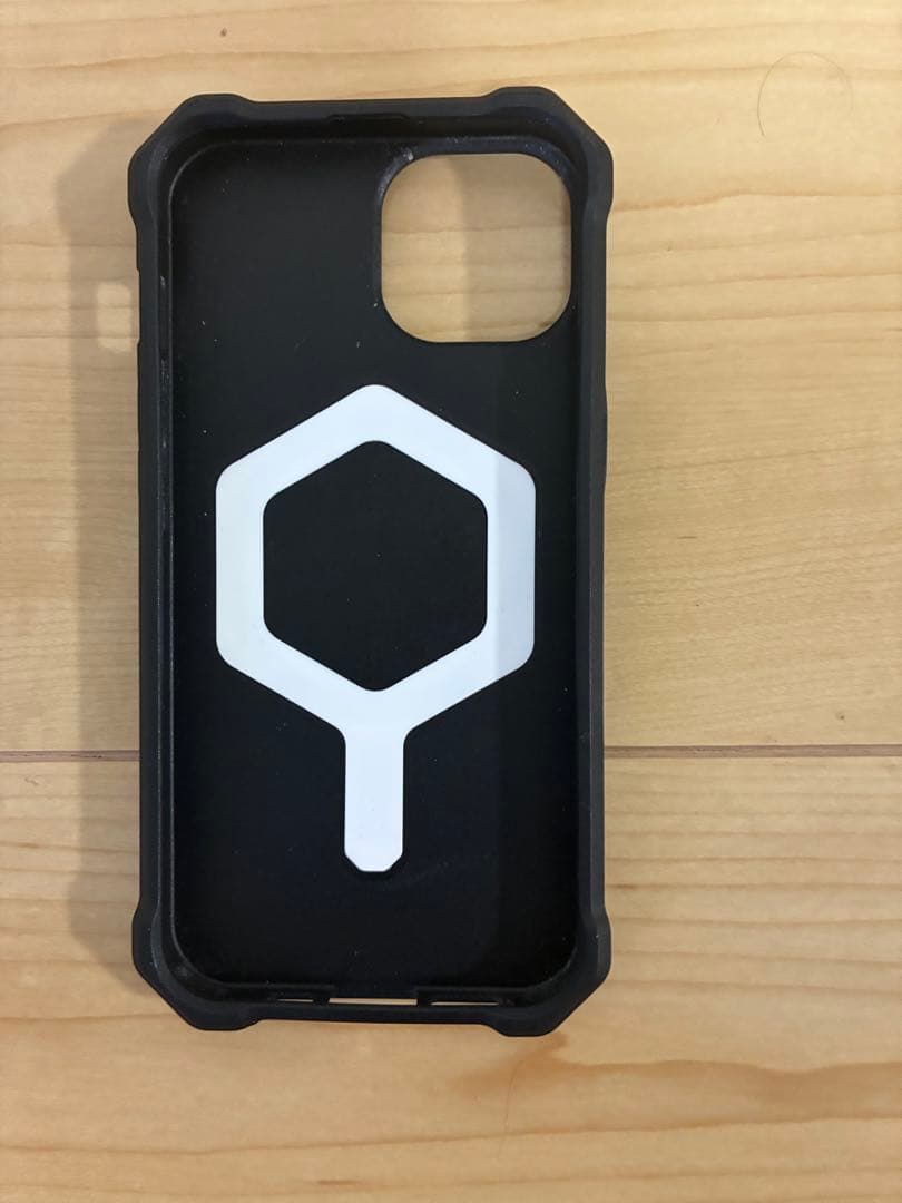UAG iPhone14用 耐衝撃ケース ブラック — image 2