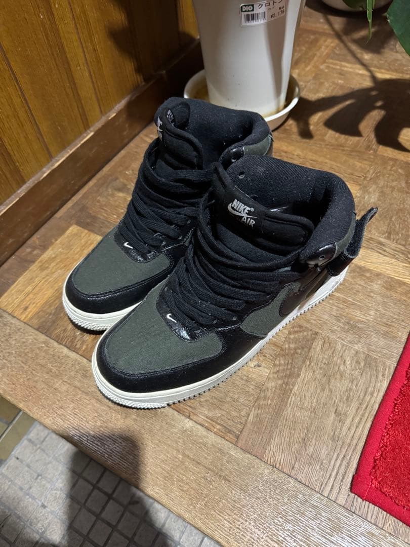Nike Air ハイカットスニーカー ブラック/グレー — image 2