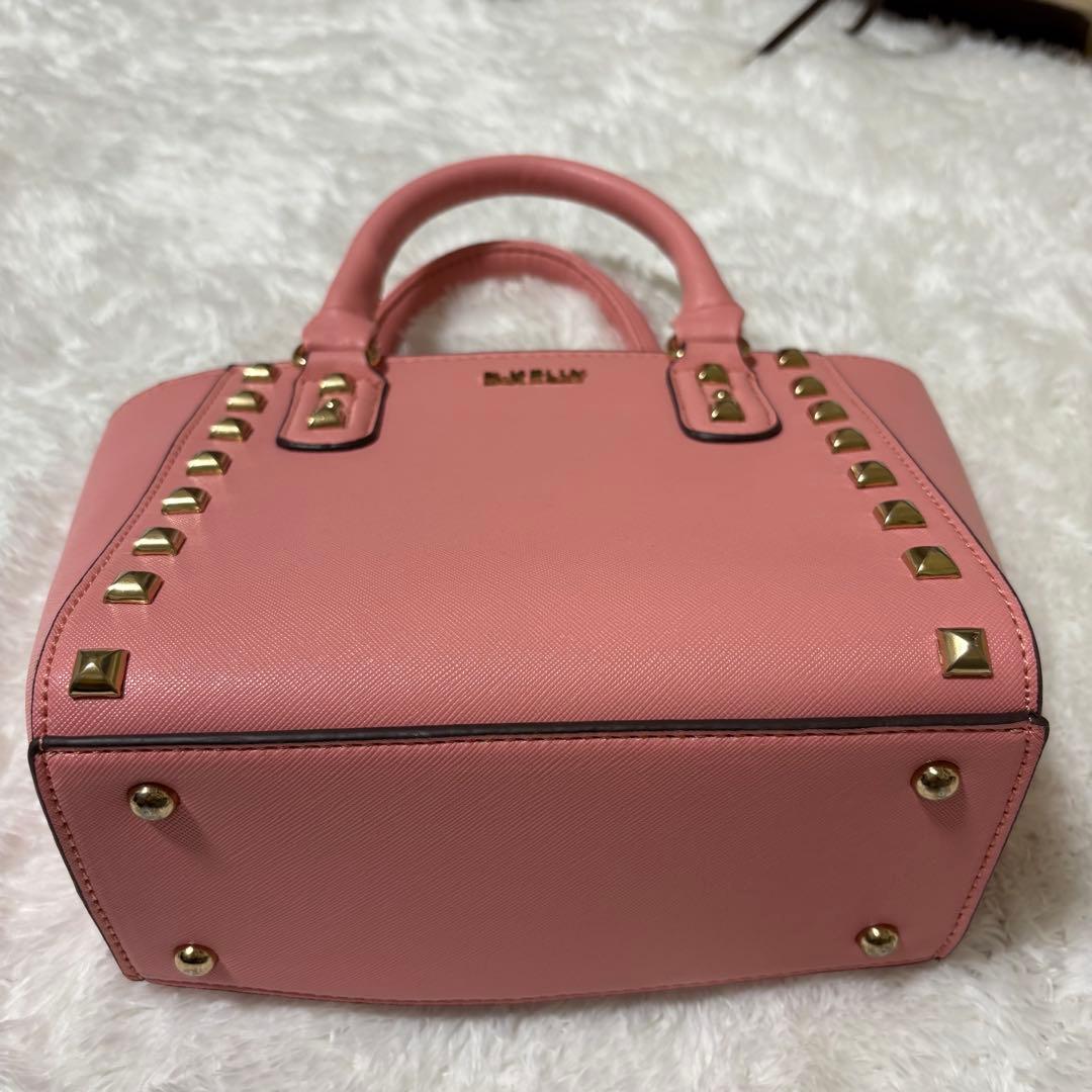 D.KELLY スタッズ付き ピンク ハンドバッグ — image 2