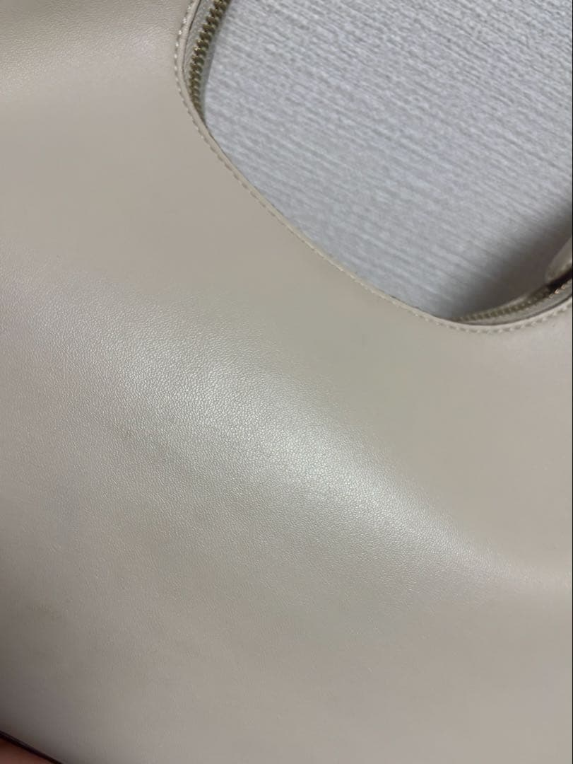 【最終値下げ】STELLA McCARTNEY　ホーボーロゴバッグ　アイボリー — image 5