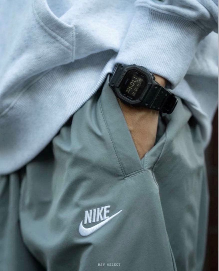 新品　NIKE ウーブン　ジョガーパンツ　L 刺繍ロゴ　ナイキ — image 5