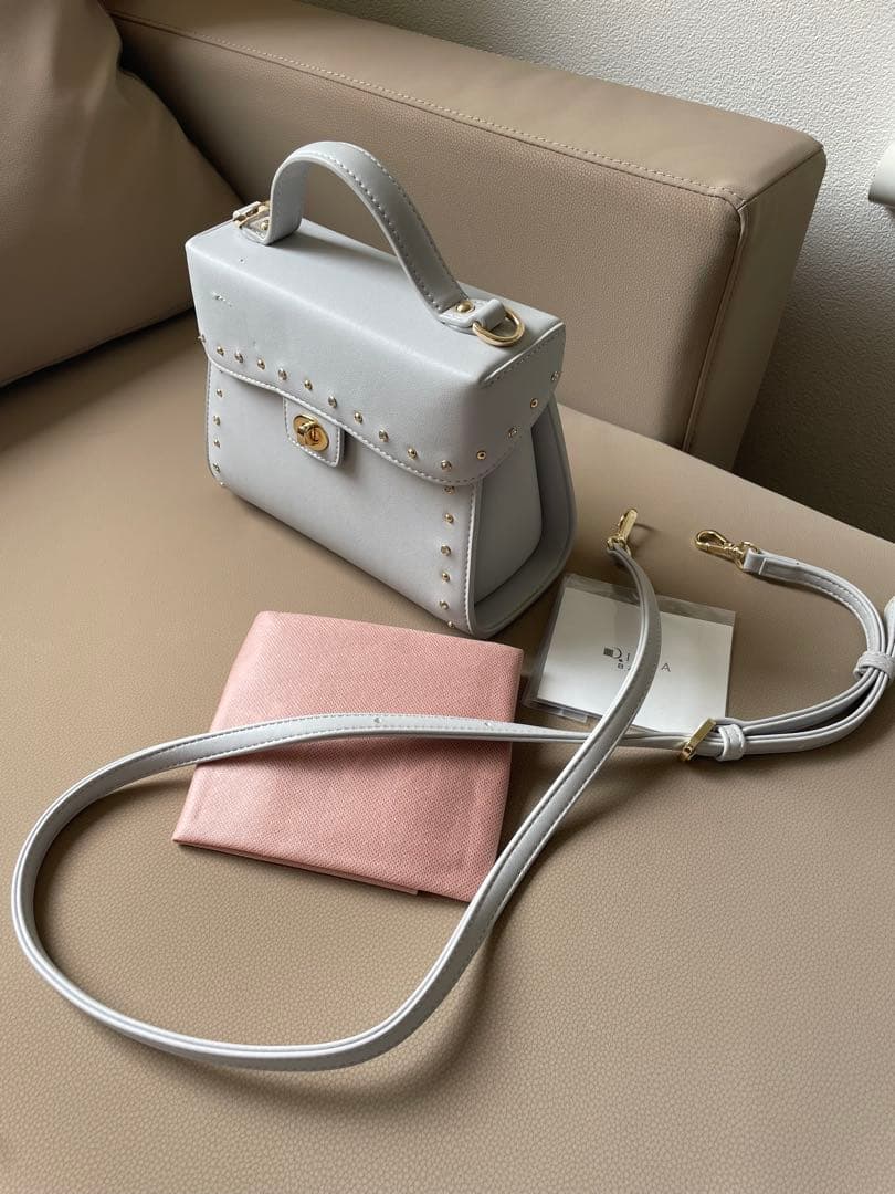 【入手困難】DIANAスタッズハンドバッグ グレー ビジュー2WAYショルダー — image 3