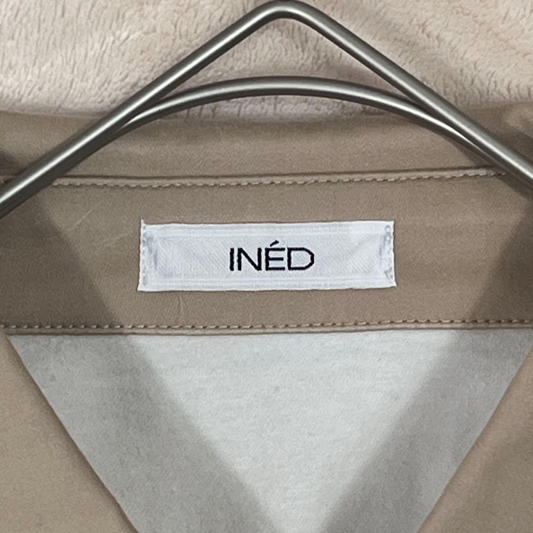 INÉD イネド　半袖ポロシャツ バイカラー　ホワイト ベージュ 短丈　M — image 2