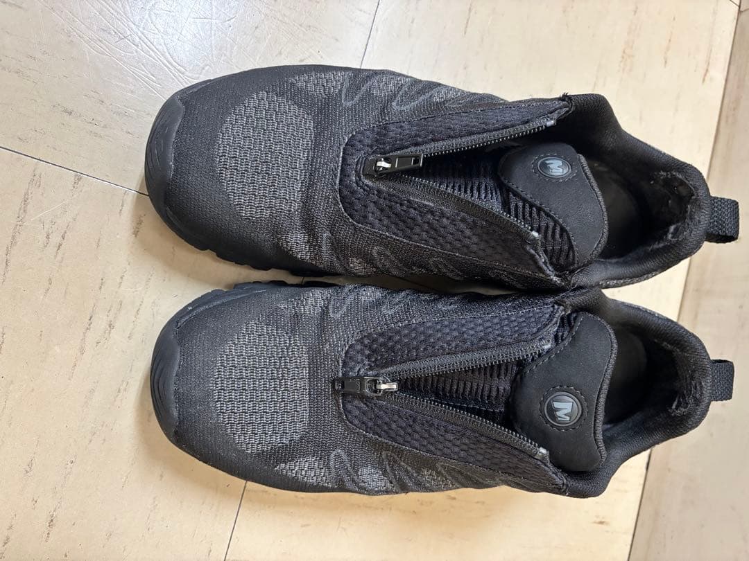 MERRELL ジップアップ スニーカー ブラック — image 3