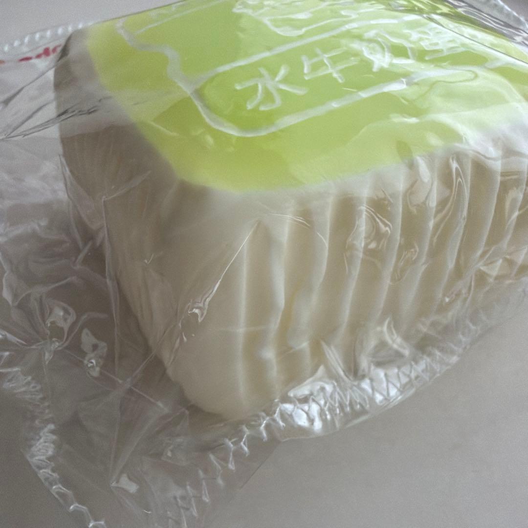 kikisquishy スクイーズ 黄緑 牛ケーキ XL 純泥風 キキスクイーズ — image 3