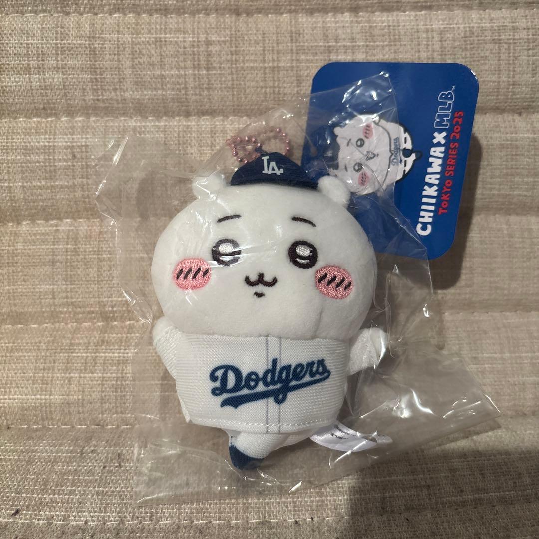 ちいかわ×MLB TOKYO SERIES マスコット ドジャース 3点セット — image 2
