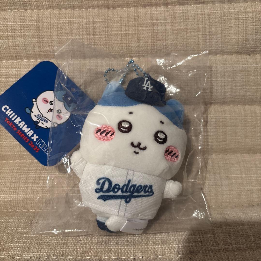 ちいかわ×MLB TOKYO SERIES マスコット ドジャース 3点セット — image 3