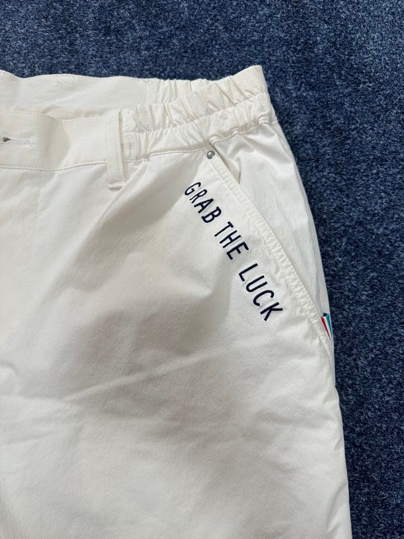 kissmark ホワイトパンツ ストライプデザイン — image 5