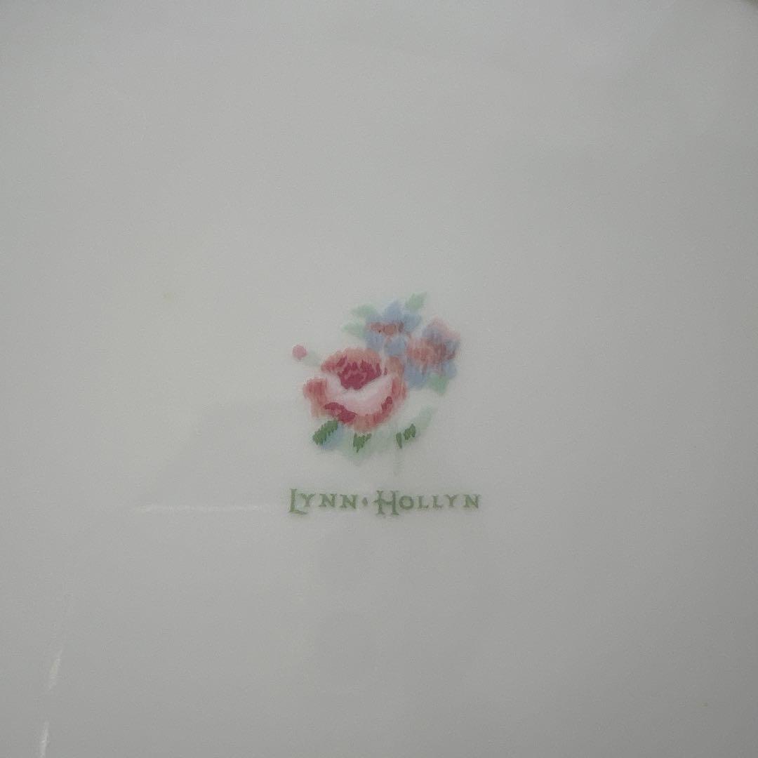 LYNN HOLLYN プレート 皿 花柄　薔薇　26㎝ — image 3
