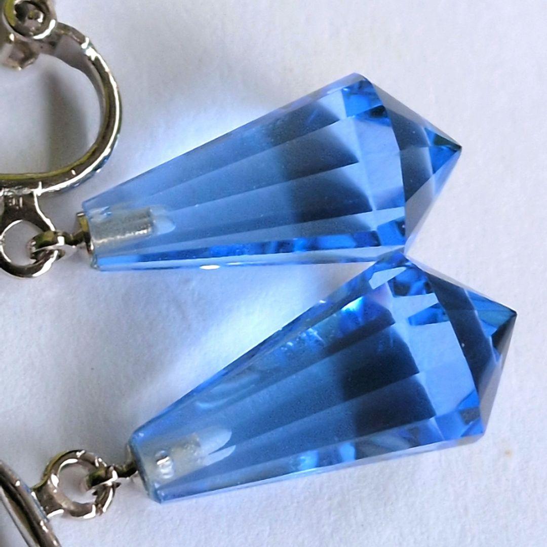 キラリ✨️涼しげなブルーカラークリスタルカットイヤリング — image 4