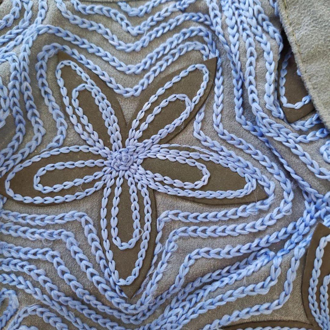 花柄刺繍 バッグ ブルー系 — image 2
