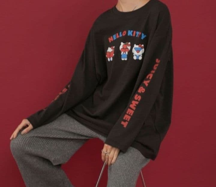 ハローキティ×フォルクシーオーバーサイズアソートロゴプリントロンTシャツ — image 2