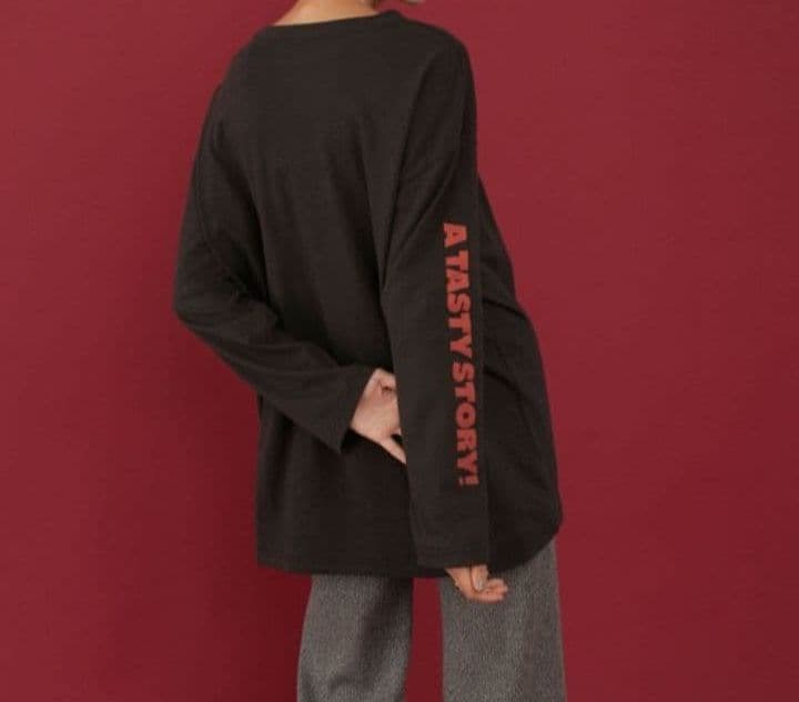 ハローキティ×フォルクシーオーバーサイズアソートロゴプリントロンTシャツ — image 3