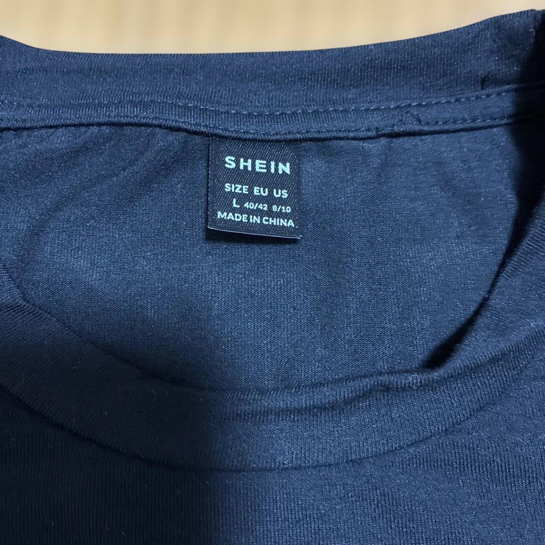 SHEIN 唇　Tシャツ — image 3