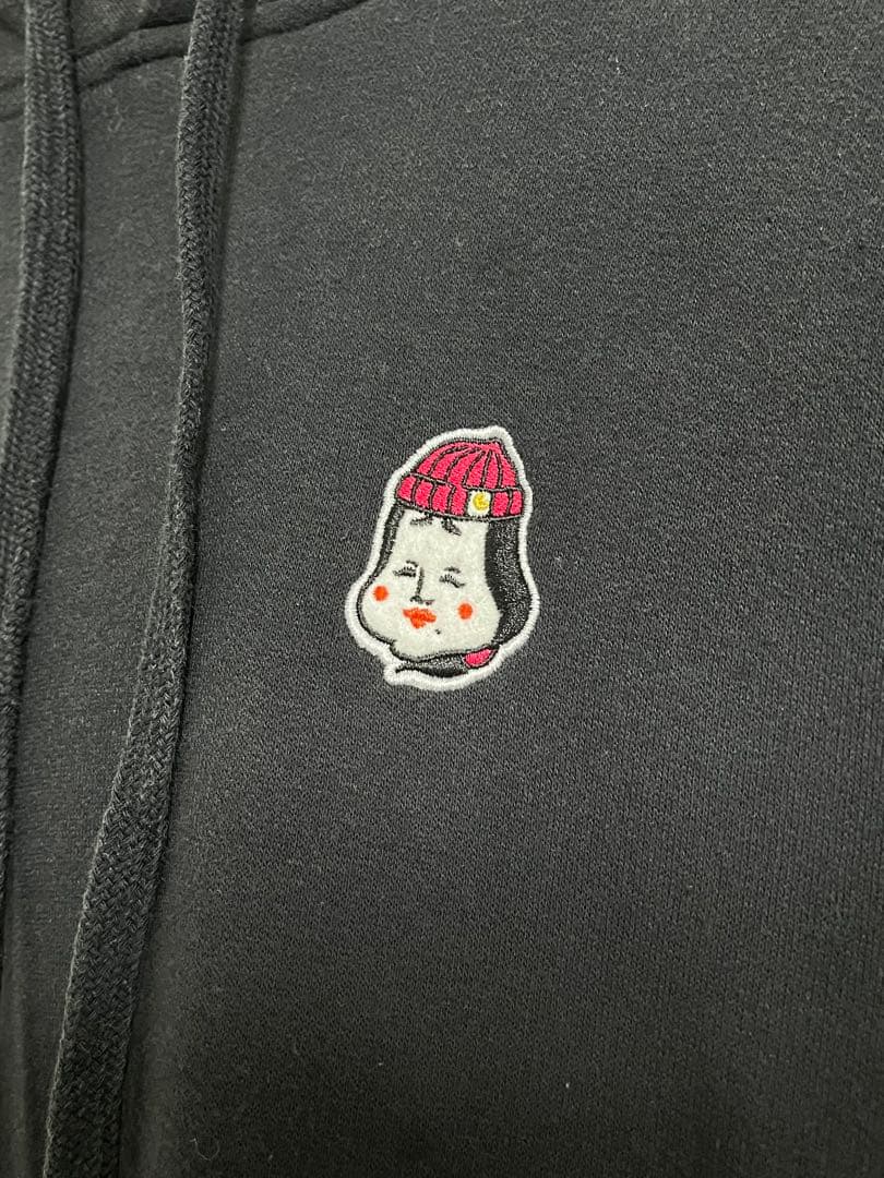 【美品】COSTUUM ロゴ刺繍 プルオーバーパーカー ブラック Sサイズ — image 3