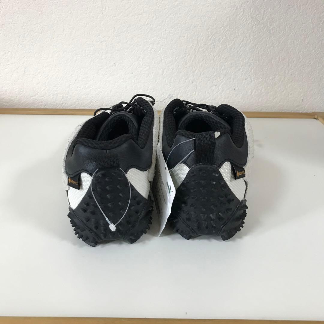新品・タグ付き　プーマメンズスニーカー — image 3