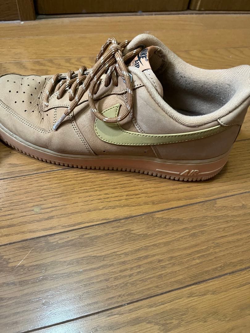 Nike Air Force 1 ベージュ ローカット スニーカー — image 3