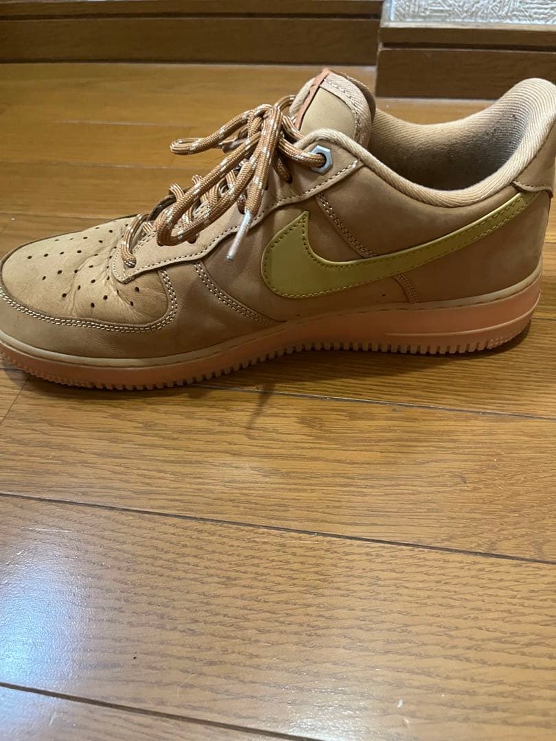 Nike Air Force 1 ベージュ ローカット スニーカー — image 5