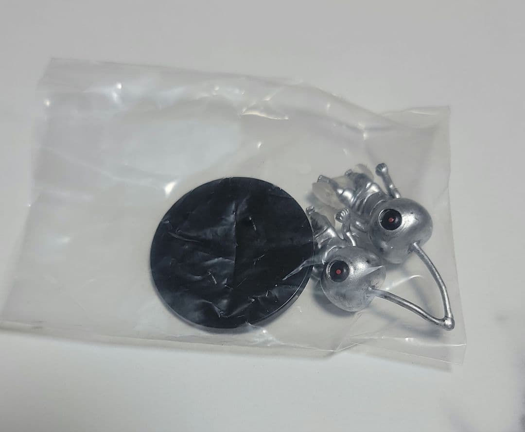 フルーツゾンビ メタル ガチャガチャ サクランボ — image 2