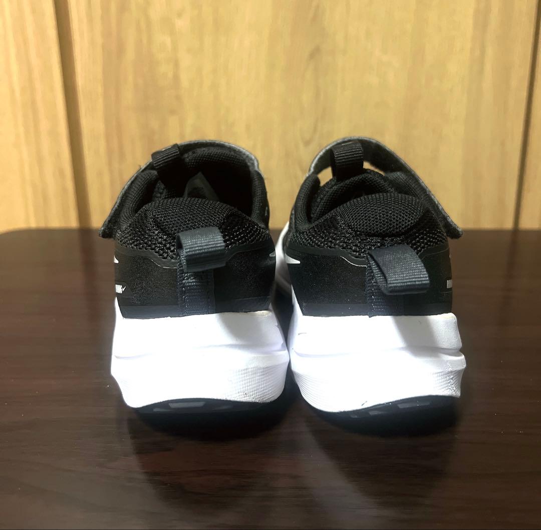【超美品⭐︎人気】NIKE コスミックランナー　19cm ブラック　ランニング — image 5