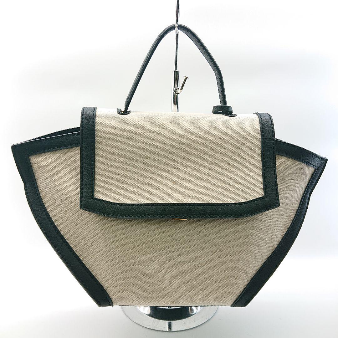 新品 CHARLES&KEITH Trapeze Top Handle Bag — image 5