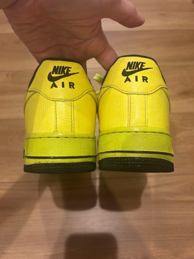 NIKE AIR FORCE 1 イエロー スニーカー — image 2