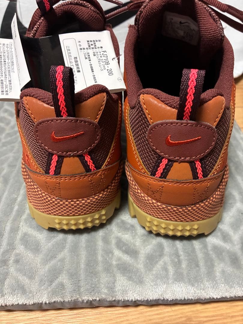 Nike スニーカー フマラ　FJ7109-200 — image 2