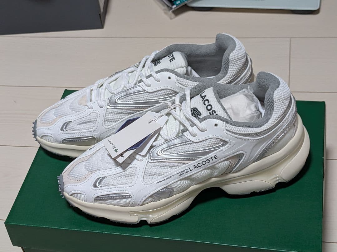 【28日まで】LACOSTE スニーカー ホワイト　箱あり — image 2