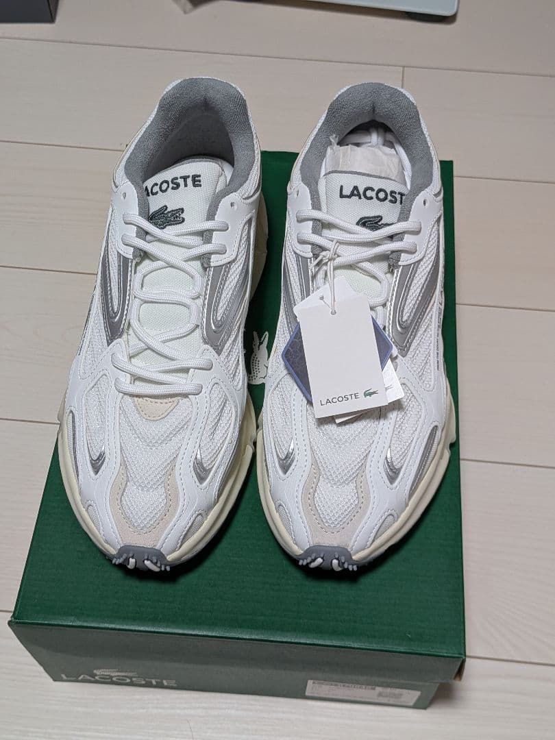 【28日まで】LACOSTE スニーカー ホワイト　箱あり — image 3