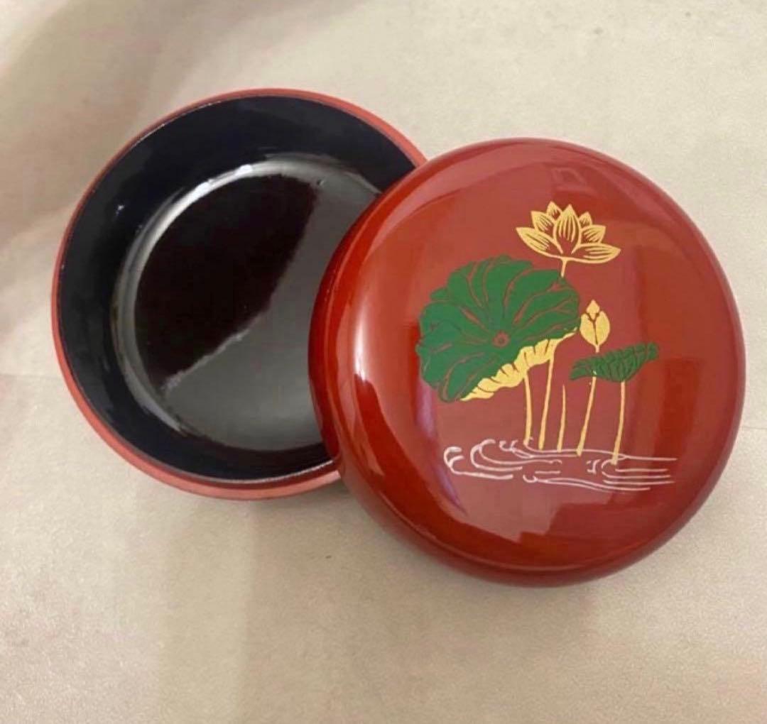 【新品未使用】極上塗 朱色 黒塗 蓮水 焼香 入れ香合 抹香入れ 2.8号 — image 2
