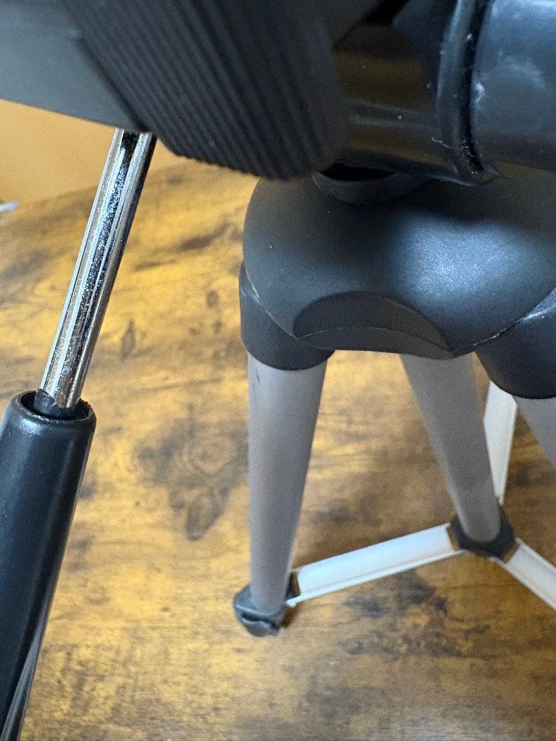 軽量コンパクト三脚 3段伸縮 水準器付き — image 3