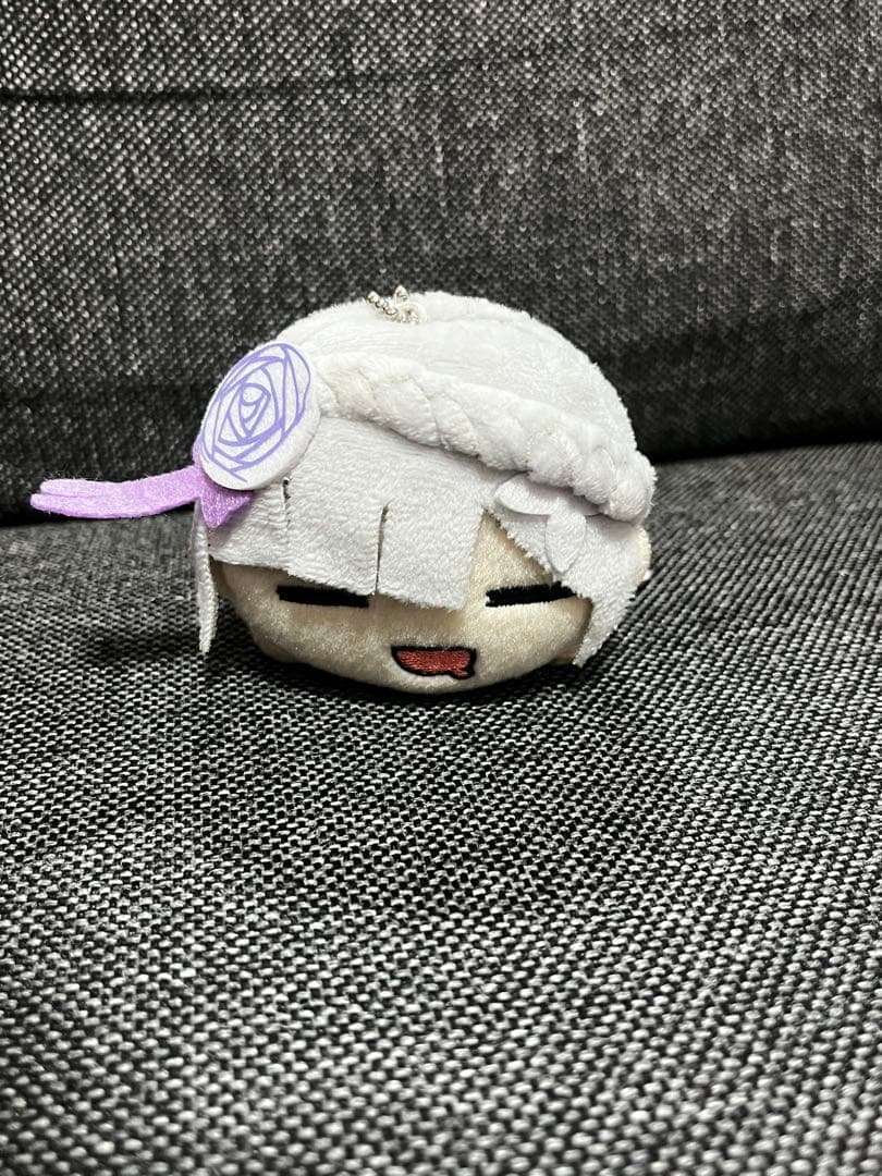 【新品】リゼロ エミリア 寝そべりキーチェーンマスコット — image 2